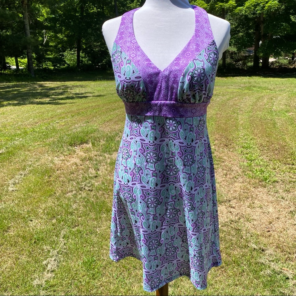 GERRY DRESS PURPLE WHITE GREEN ACTIVE SLEEVELESS HIGH WAIST SIZE M